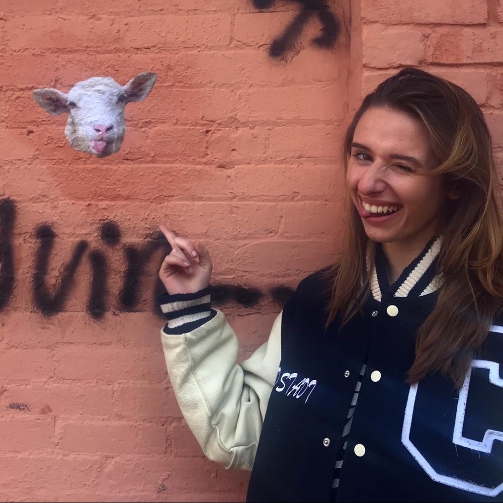 Meet your Posher, Vanessa